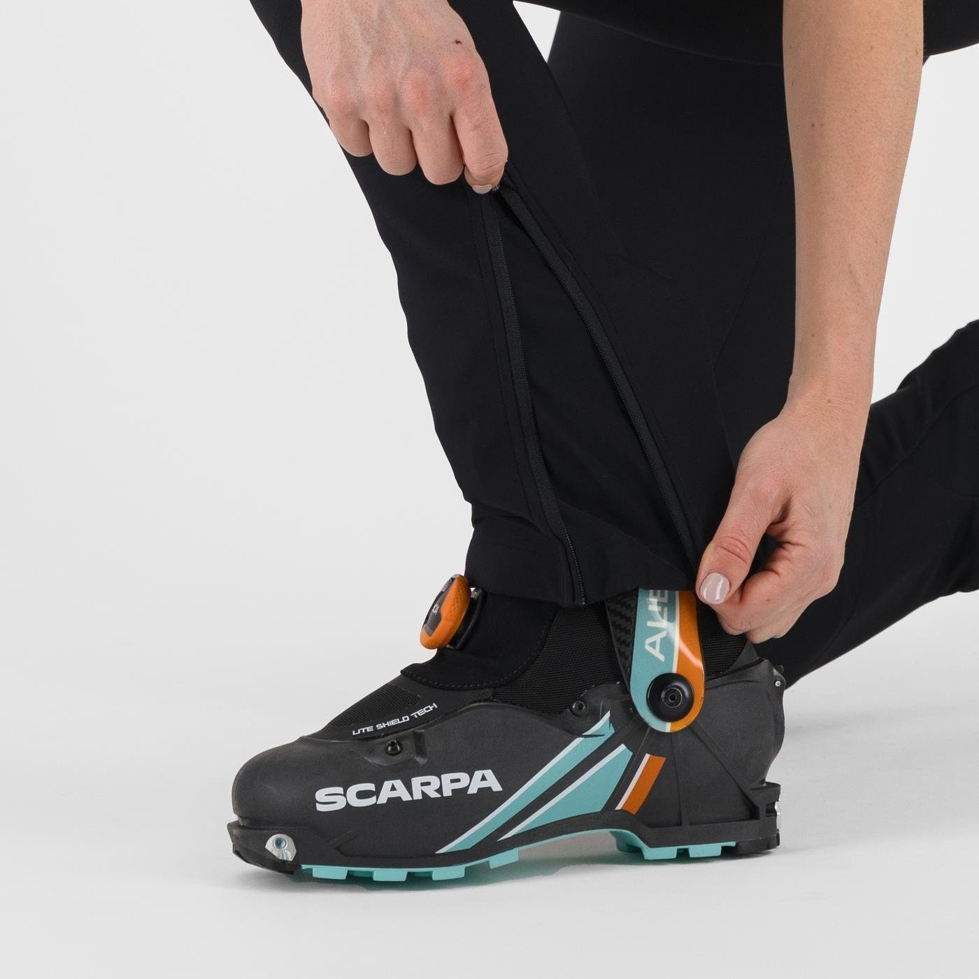 Pantalon ALAGNA 2.0 W NOIR/BLANC ÉCLATANT | 2522071-150 2026