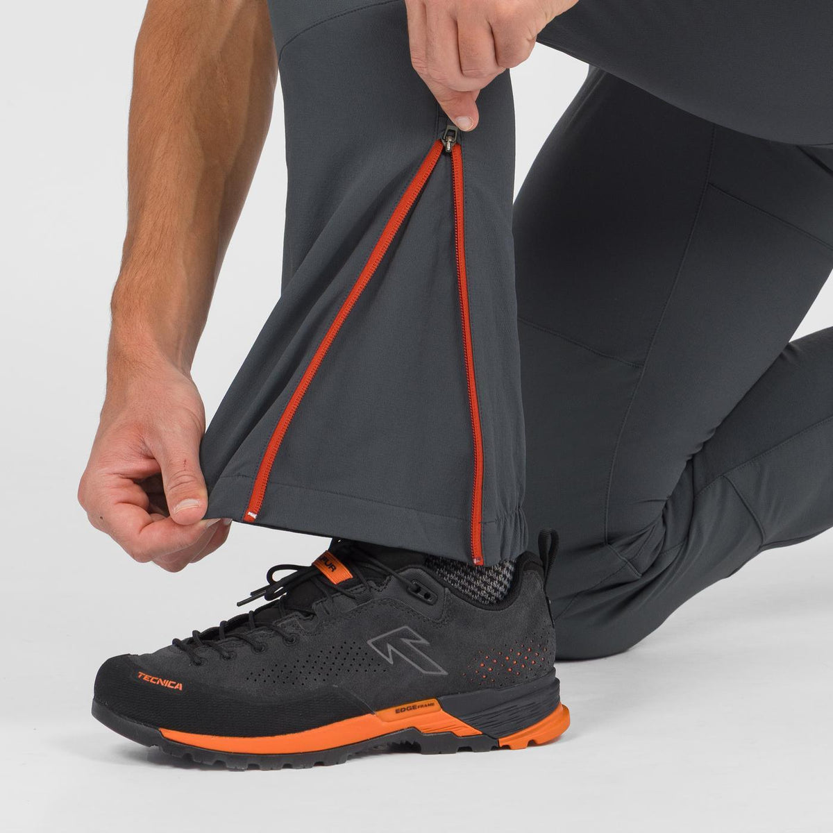 CEVEDALE ADVANCE PANTS WOODL.GRAY/FIRE | 2521094-300 2026-27