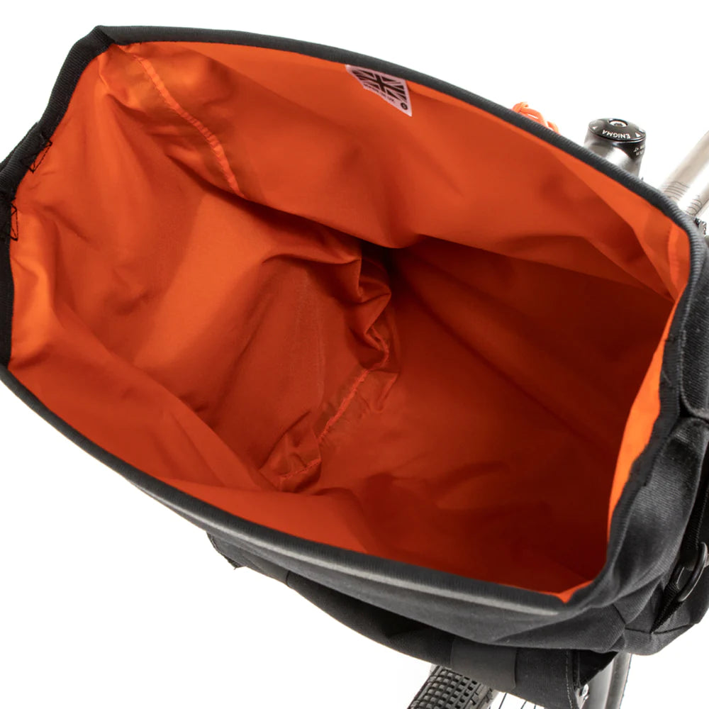 BAG/ BAR BAG - SMALL 10 LITERS BLACK OR ORANGE