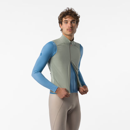 ESPRESSO 2 VEST    Color: SHADOW | 4526013-357  2027
