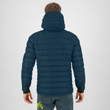 VESTE À CAPUCHE EN DUVET LA PLUS HAUTE      MINUIT | 2511016-052     2026