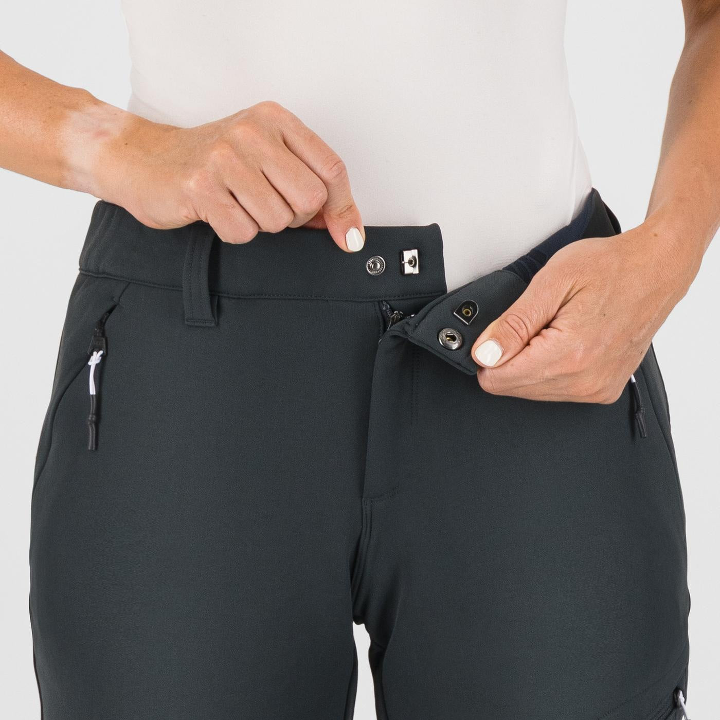 Pantalon JELO EVO W WOODL.GRAY | 2522023-048         2026