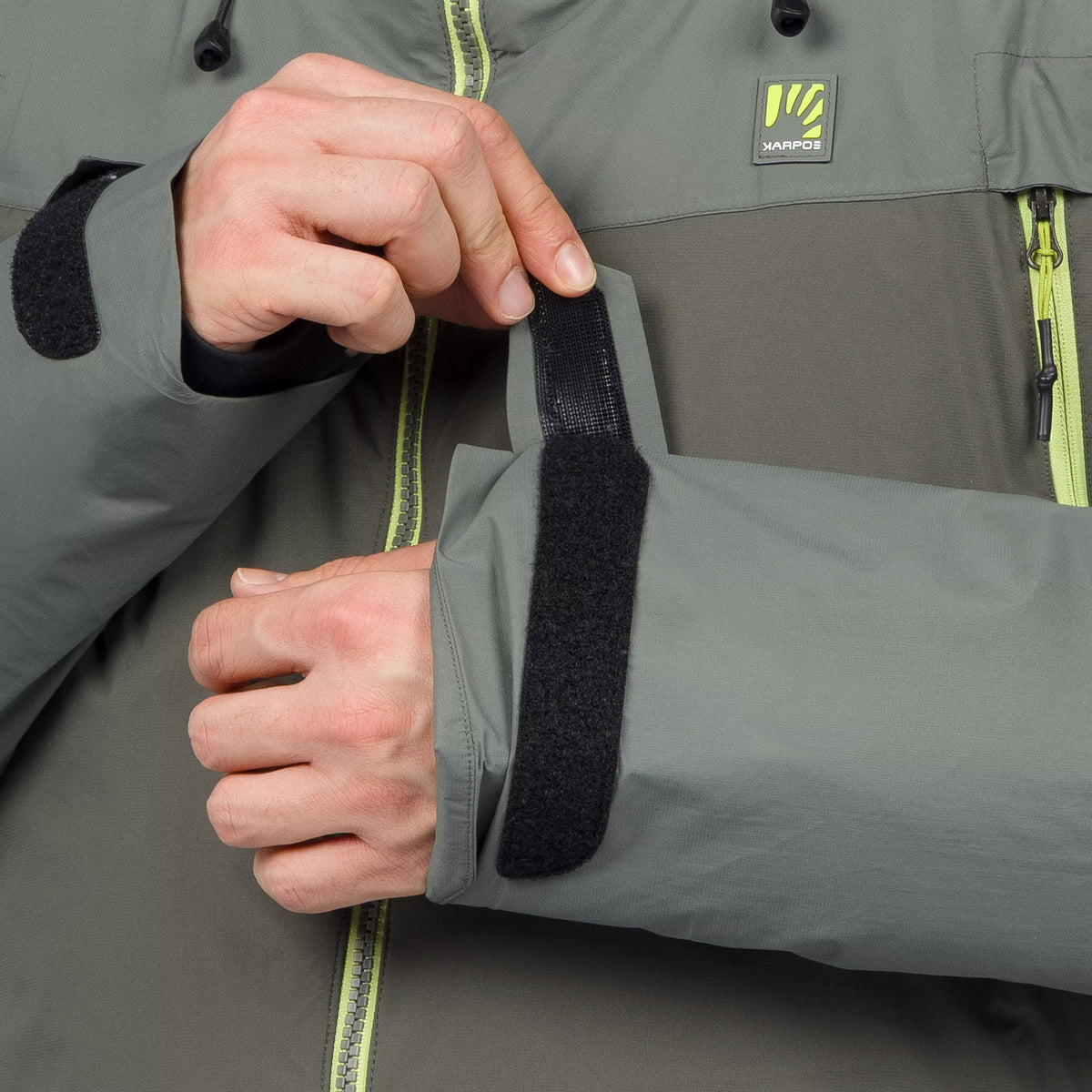 VINSON 2.0 JACKET BLACK      KAMBABA/CASTOR | 2511059-063  2026-27