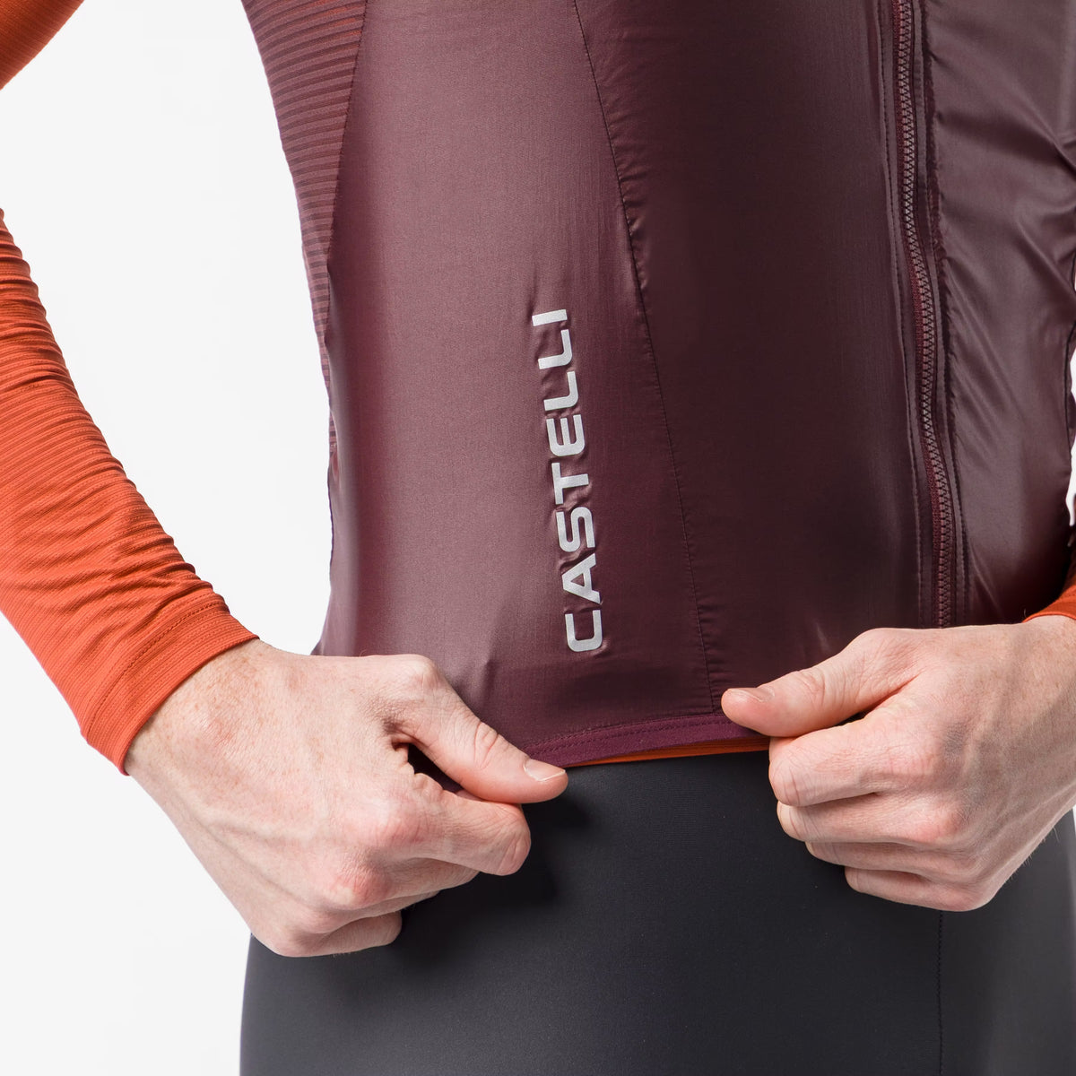 ARIA 2 VEST     DEEP BORDEAUX | 4526048-625    SANS MANCHE 2027