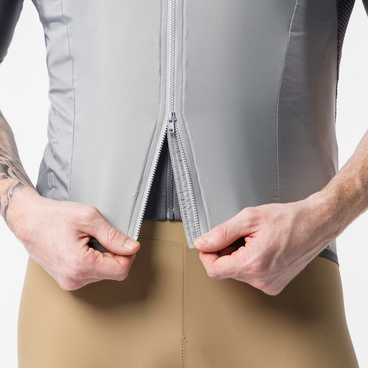 ARIA 2 VEST    SILVER GRAY/DARK GRAY | 4526048-870         SANS MANCHE 2027