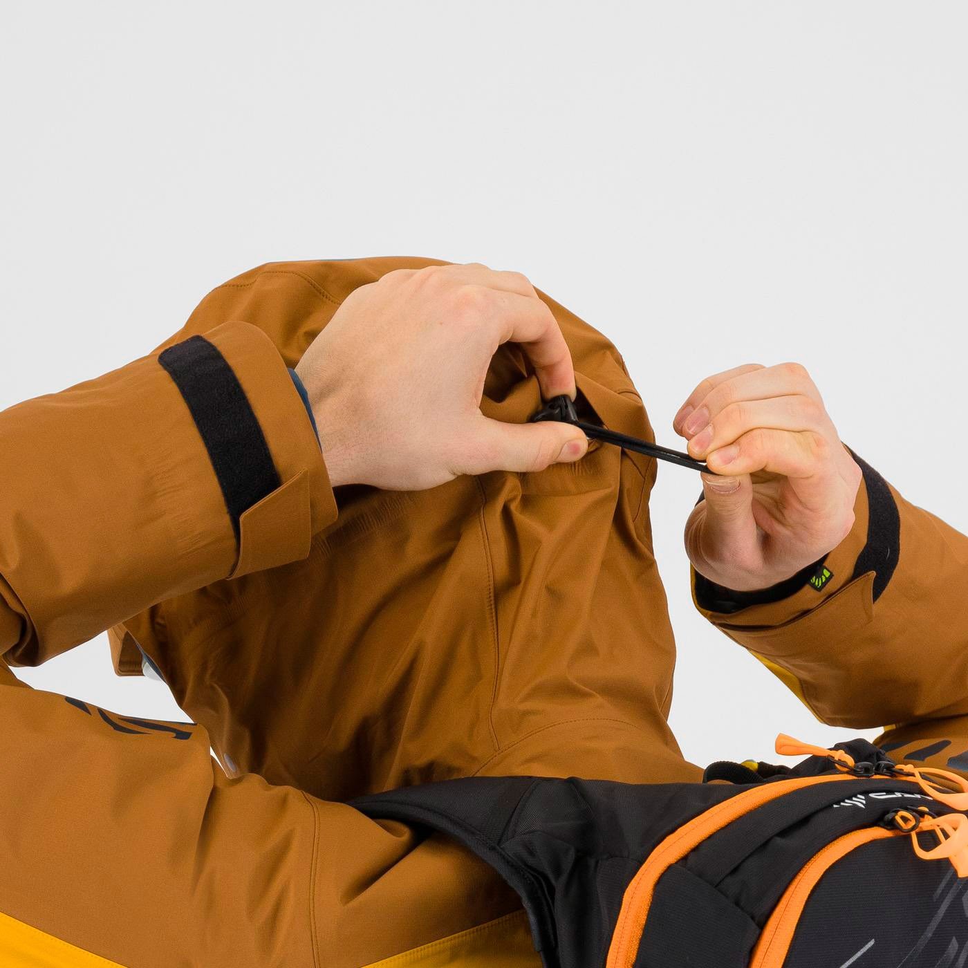 MIDI SHELL JACKET GOLDEN NUTHLET | 2511019-113 2025-26