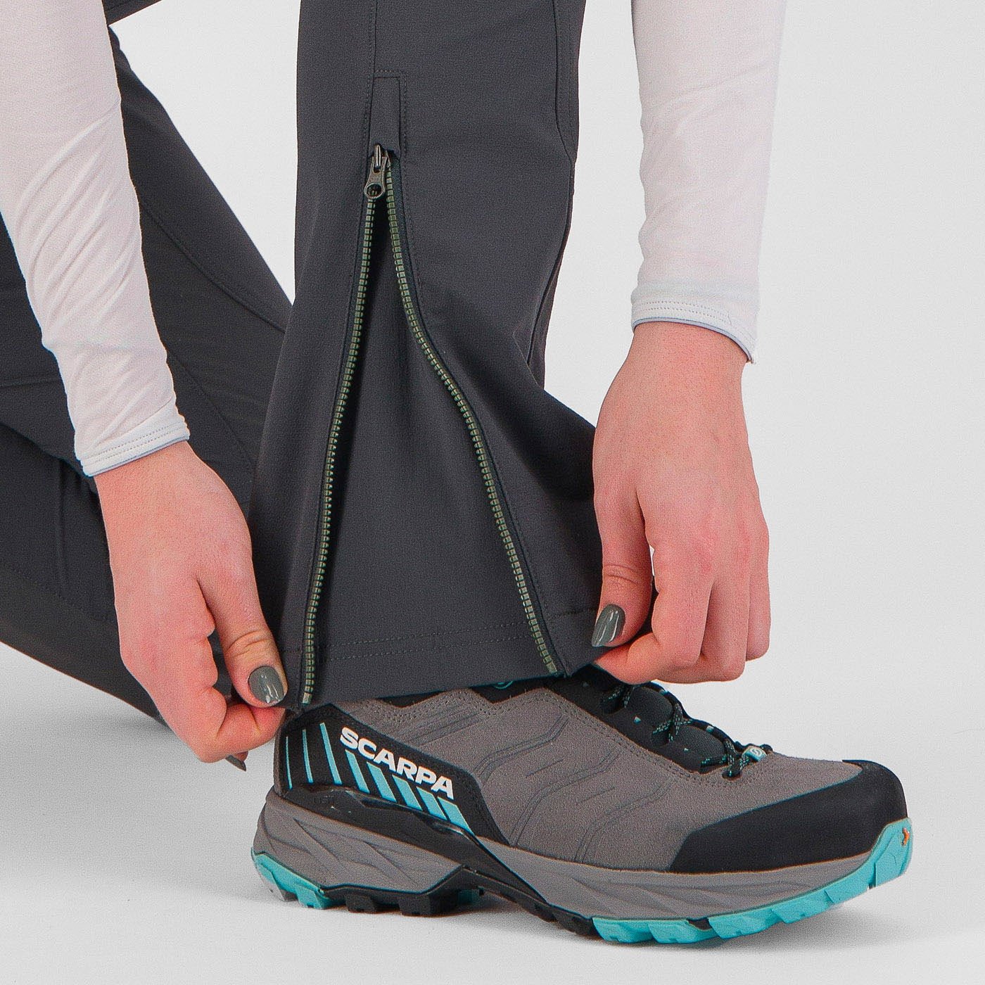 PANTALON CEVEDALE EVO W     SABLE NOIR/THYM | 2500912-024  2026