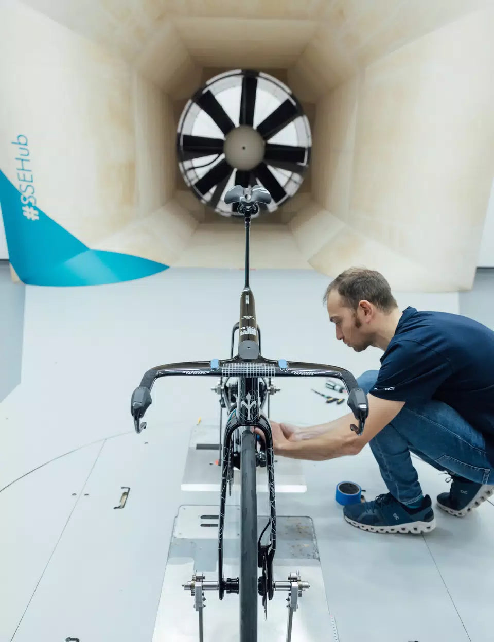 Supersonica SLR   E655IT2	  T15 Groupama  FDJ Custom Carbon or Titanium Extensions        SHIMANO DURA-ACE Di2 R9270 2x12S TRIATHLON	MICHE KLEOS 67 (Front) / 85 (Rear) (Copie) (Copie) (Copie)