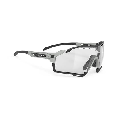 LUNETTE LIGNE DE COUPE/CUTLINE  Couleur : Light Grey Matte Frame with ImpactX Photochromic 2 Laser Black Lenses Black Bumpers 2026