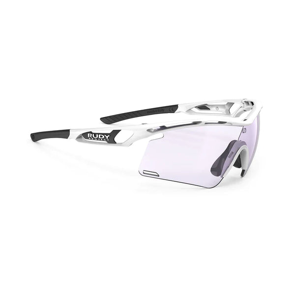 LUNETTE  Tralyx+   Couleur : Tralyx Plus Golf White Gloss Frame with ImpactX Photochromic 2 Laser Purple Lenses
