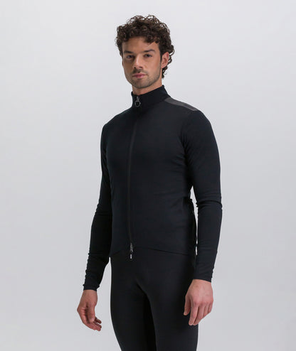 ADAPT MULTI - VESTE    4W250775ADAPTMULT      2025   The model wears a size M.