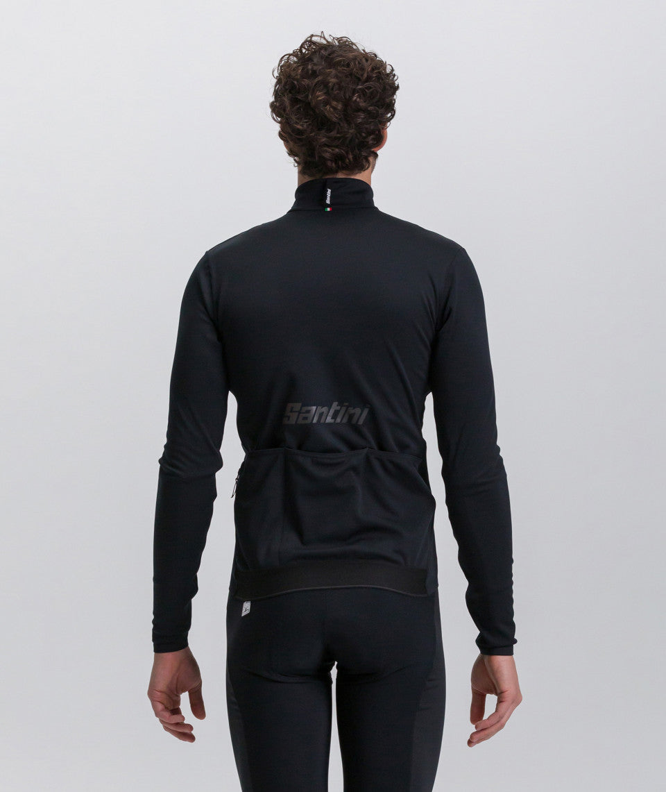 ADAPT MULTI - VESTE    4W250775ADAPTMULT      2025   The model wears a size M.