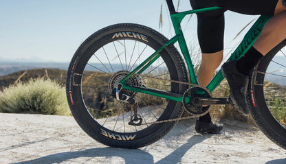 Rave SLR ID2  E628G4G (with carbon F BAR)	  V12 Neon Purple Glossy     SHIMANO GRX Di2 1x12S	MICHE AERO GRAFF CARBON 48 mm  2026