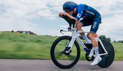 Supersonica SLR   E655IT2	  T15 Groupama  FDJ Custom Carbon or Titanium Extensions        SHIMANO DURA-ACE Di2 R9270 2x12S TRIATHLON	MICHE KLEOS 67 (Front) / 85 (Rear) (Copie) (Copie) (Copie)