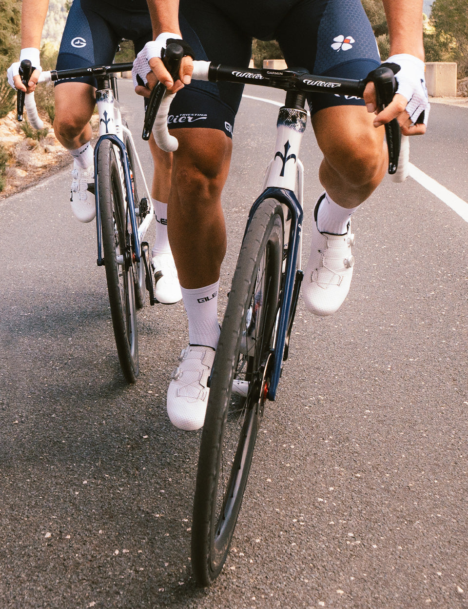 Filante SLR ID1  +F BAR	F14 Azzurro Italia - Glossy    Modèle  E503TBE	Wheelset  SRAM RED AXS E1 2x12 + POWERMETER	MICHE KLEOS RD 50 CARBON | CERAMICSPEED BEARINGS      2026